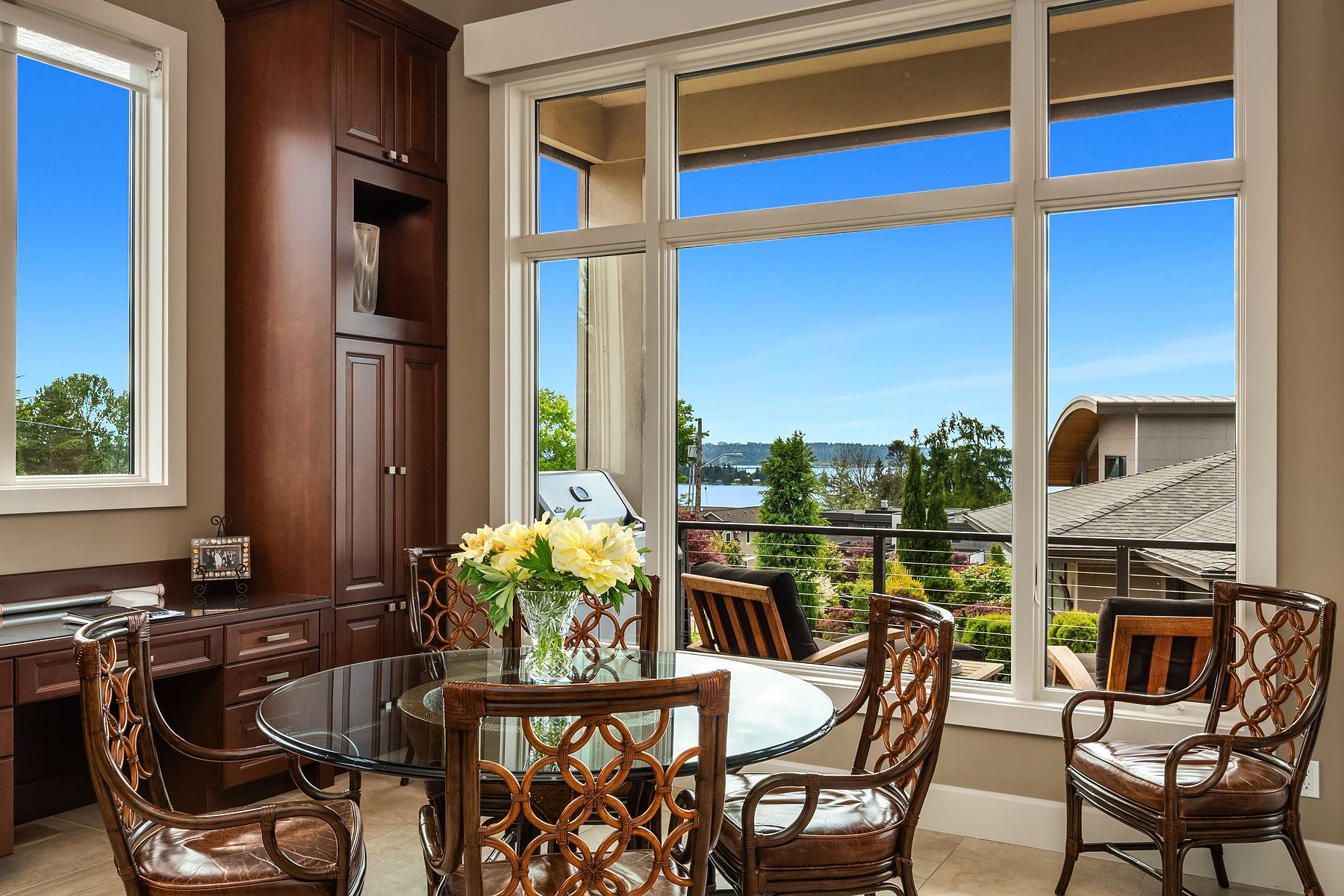  10410 NE 58th St, Kirkland, WA 98033 - 物件實景