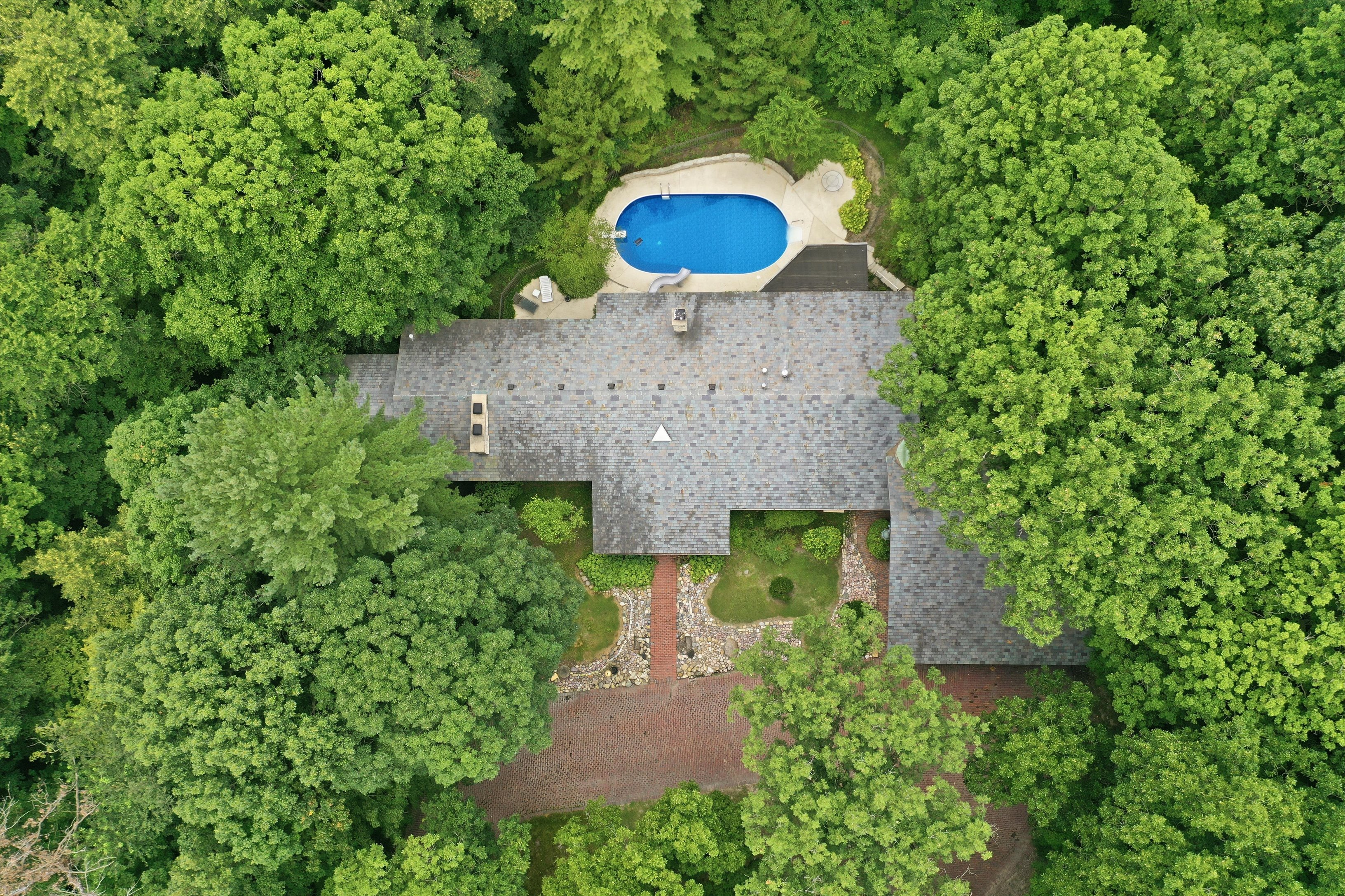  Private Country Estate Situated on Over Nine Acres of Beautiful Open Grounds - 物件實景