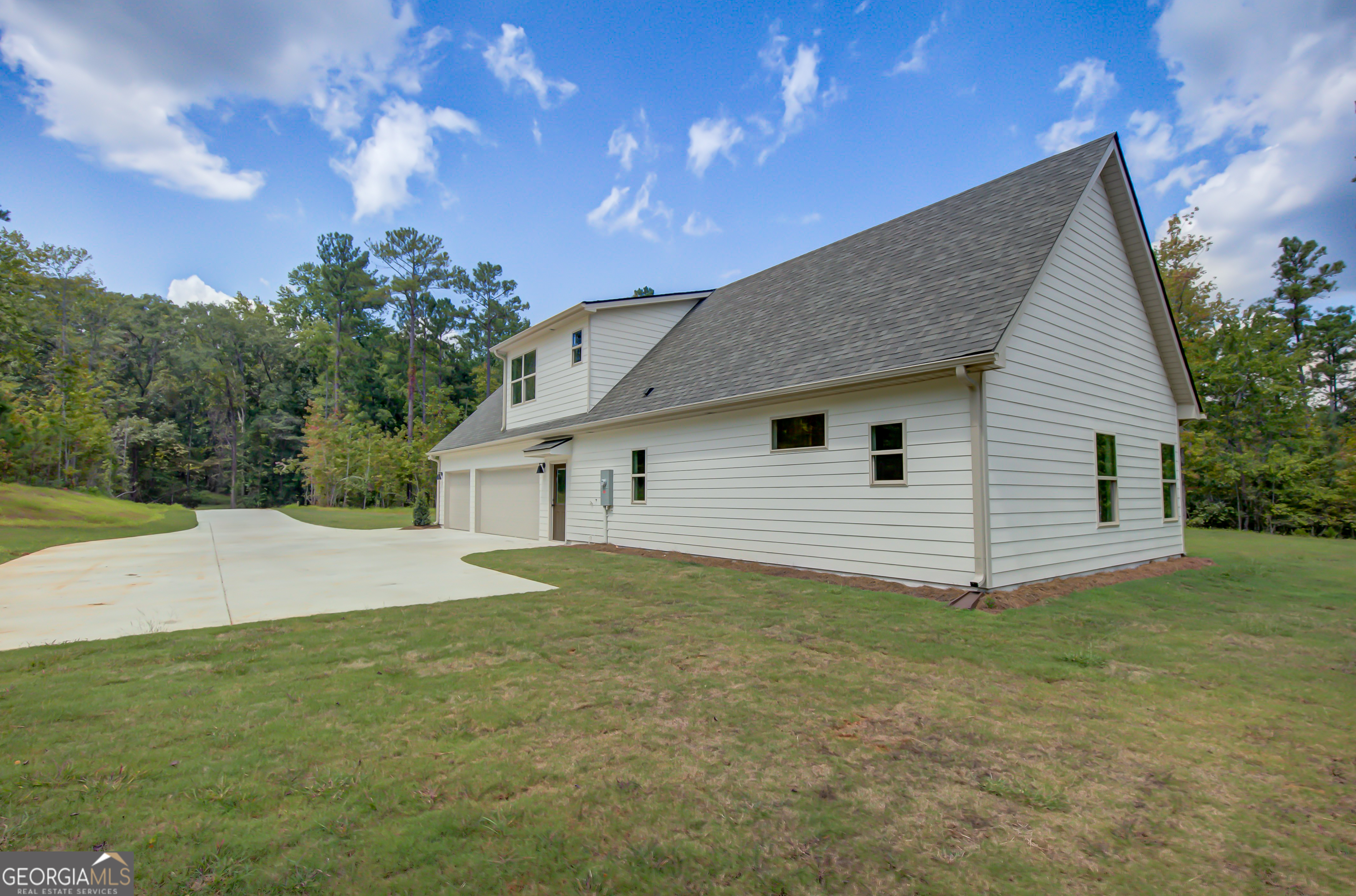 Senoia, Georgia, 30276, United States, 5 Bedrooms Bedrooms, ,4 BathroomsBathrooms,Residential,For Sale,1901806