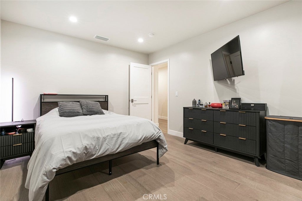 Granada Hills, California, 91344, United States, 4 Bedrooms Bedrooms, ,3 BathroomsBathrooms,Residential,For Sale,1993417