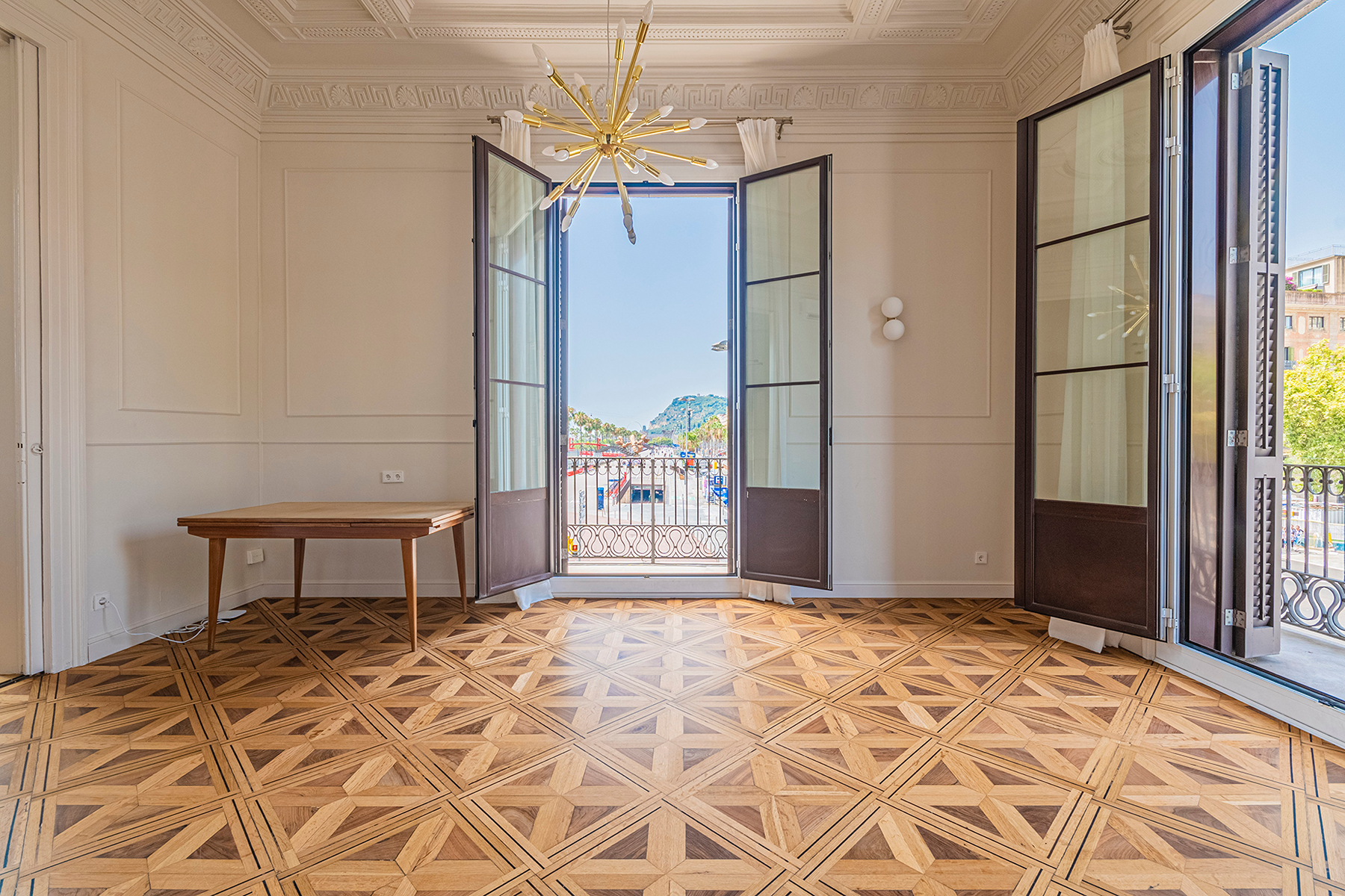  Corner flat renovated in El Born with views of Port Vell - 物件實景