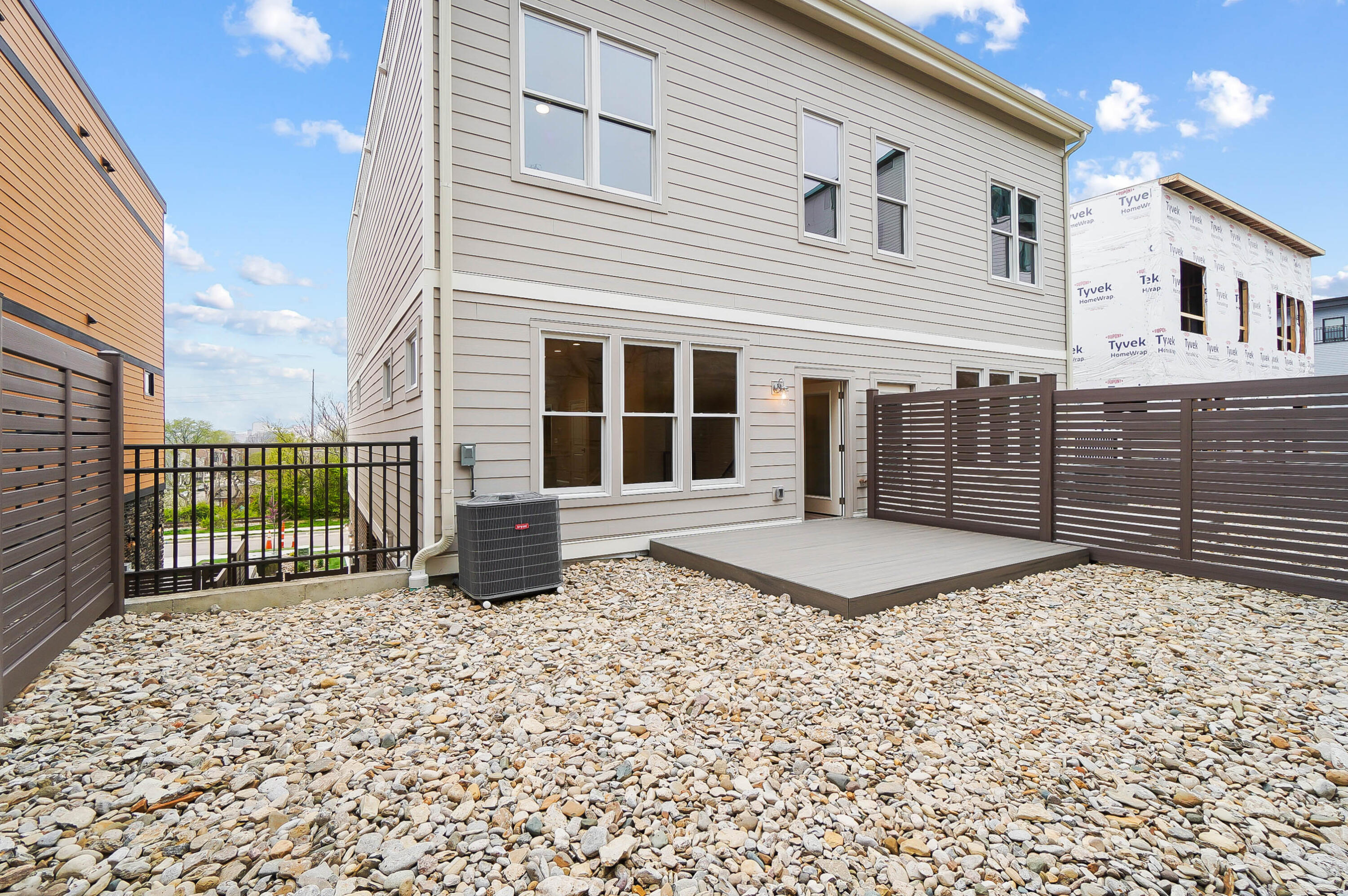Newport, Kentucky, 41071, United States, 3 Bedrooms Bedrooms, ,4 BathroomsBathrooms,Residential,For Sale,1786326