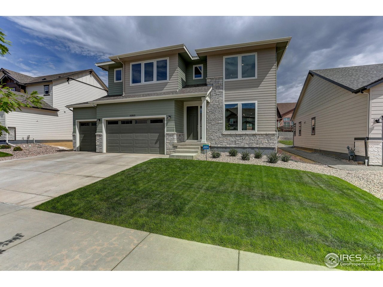 Mead, Colorado, 80542, United States, 5 Bedrooms Bedrooms, ,3 BathroomsBathrooms,Residential,For Sale,1996788