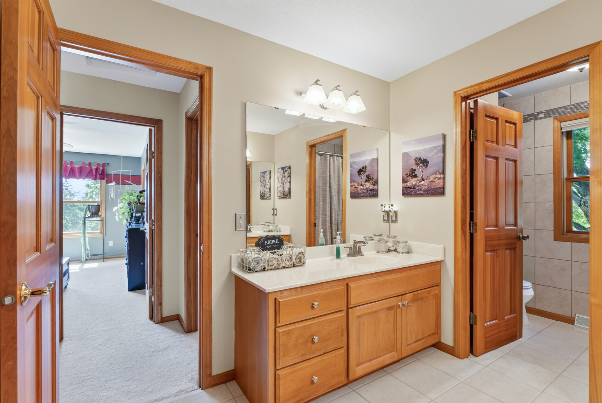  Elegant Fox Ridge Retreat with Exceptional Entertaining Spaces - 物件實景