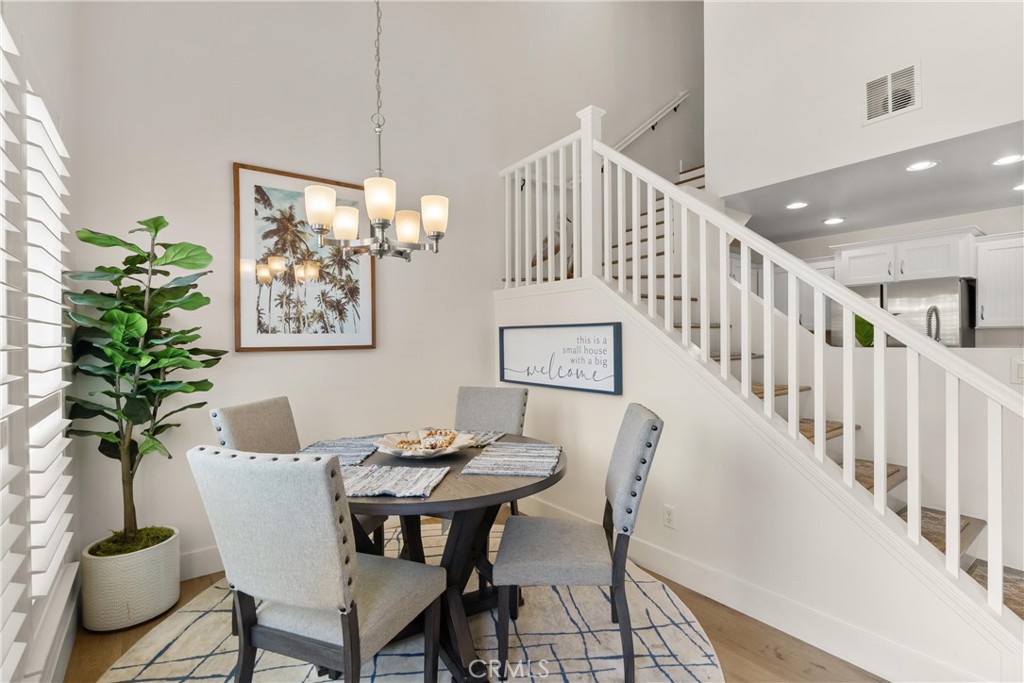 Newport Beach, California, 92663, United States, 2 Bedrooms Bedrooms, ,2 BathroomsBathrooms,Residential,For Sale,1877263