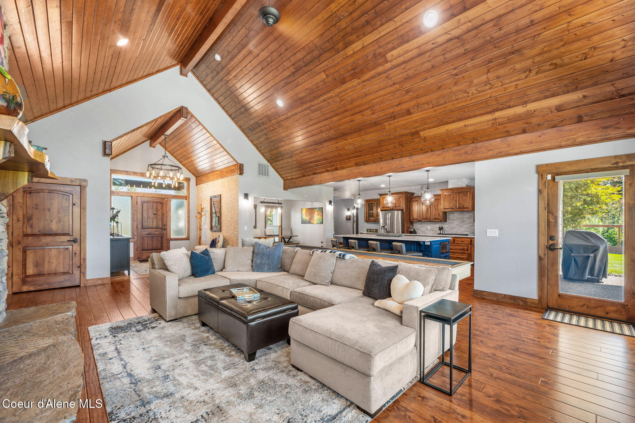 Coeur d'Alene, Idaho, 83814, United States, 3 Bedrooms Bedrooms, ,3 BathroomsBathrooms,Residential,For Sale,2010750