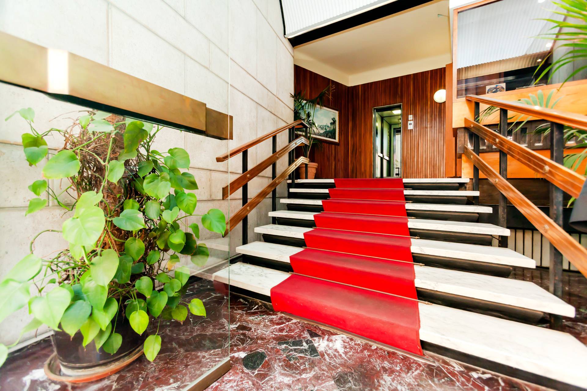 Roma, Roma, 00100, IT, 5 Bedrooms Bedrooms, ,3 BathroomsBathrooms,Residential,For Sale,1846886