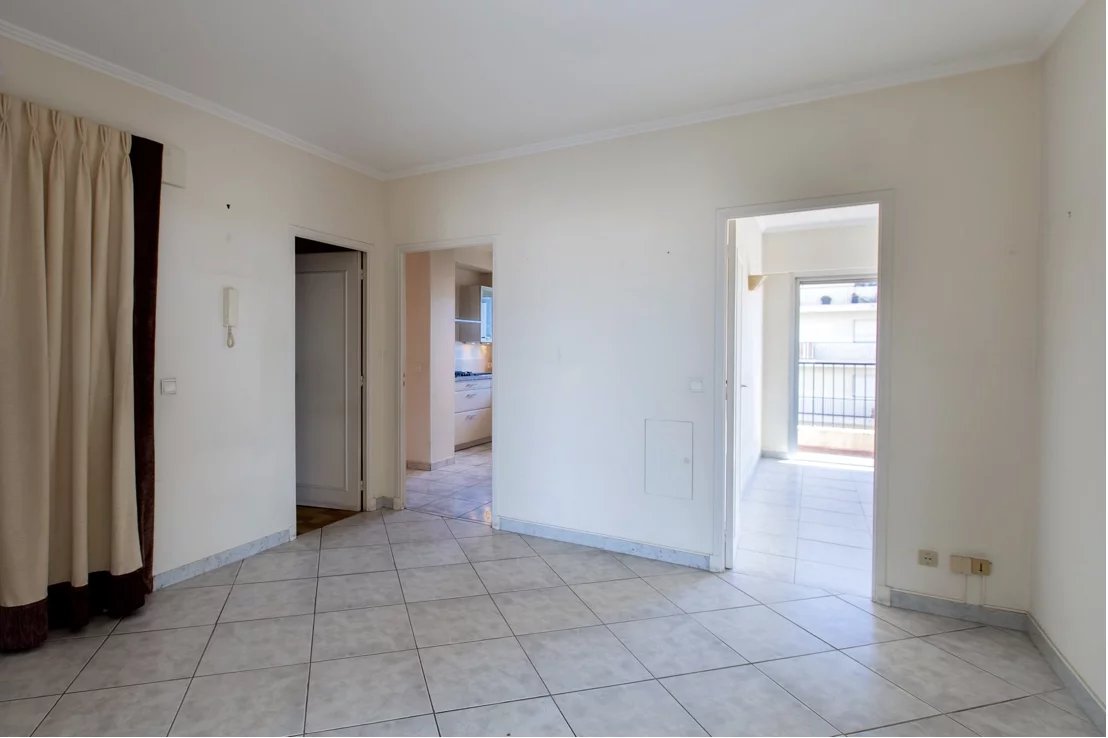 Nice, Provence-Alpes-Côte d’Azur, 06000, FR, 3 Bedrooms Bedrooms, ,3 BathroomsBathrooms,Residential,For Sale,1927436