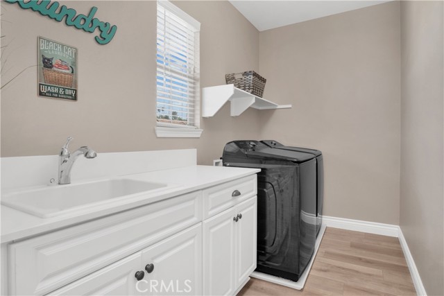 Chino Hills, California, 91709, United States, 5 Bedrooms Bedrooms, ,5 BathroomsBathrooms,Residential,For Sale,1979463