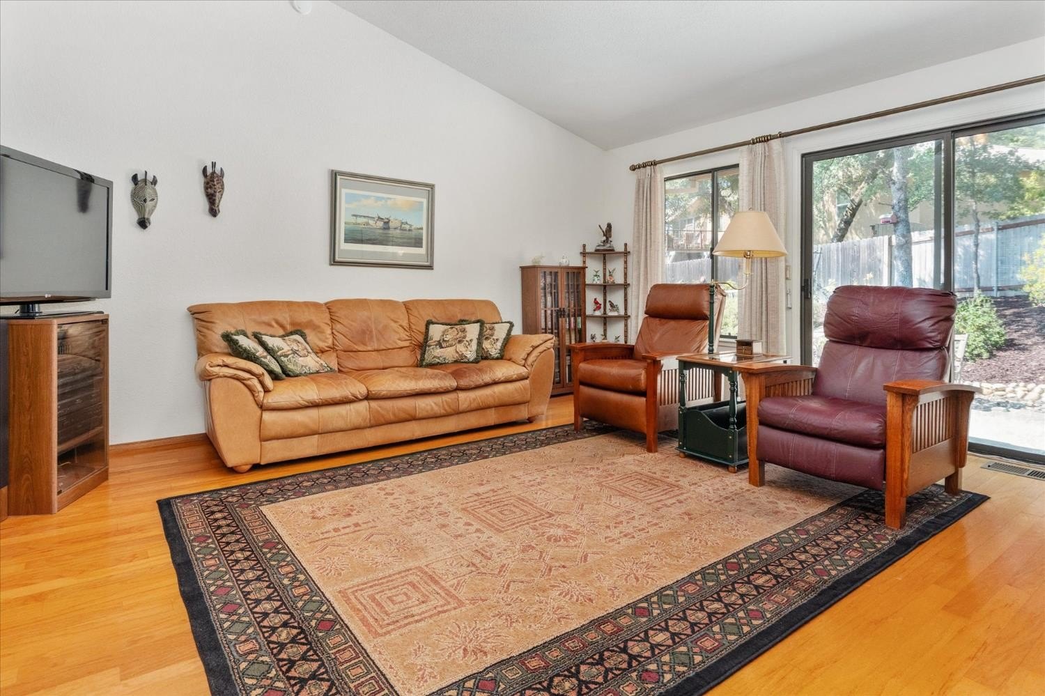 Angels Camp, California, 95222, United States, 3 Bedrooms Bedrooms, ,2 BathroomsBathrooms,Residential,For Sale,1881530