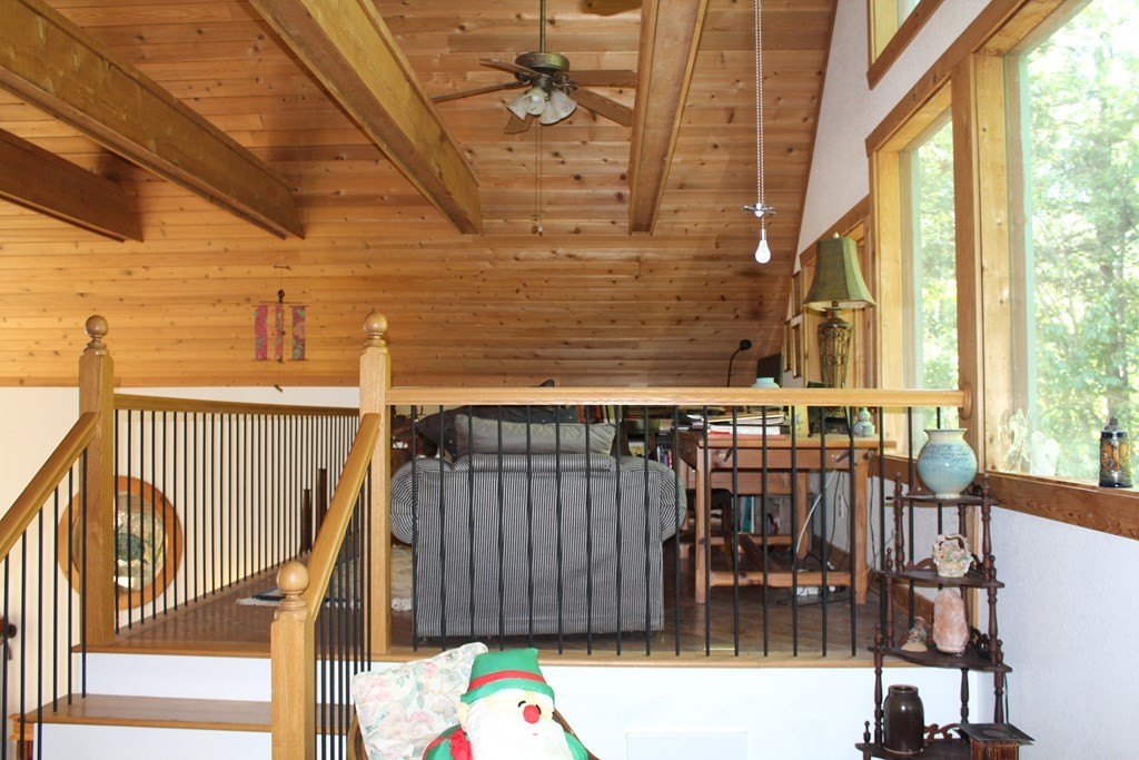 Murphy, North Carolina, 28906, United States, 2 Bedrooms Bedrooms, ,4 BathroomsBathrooms,Residential,For Sale,1915362