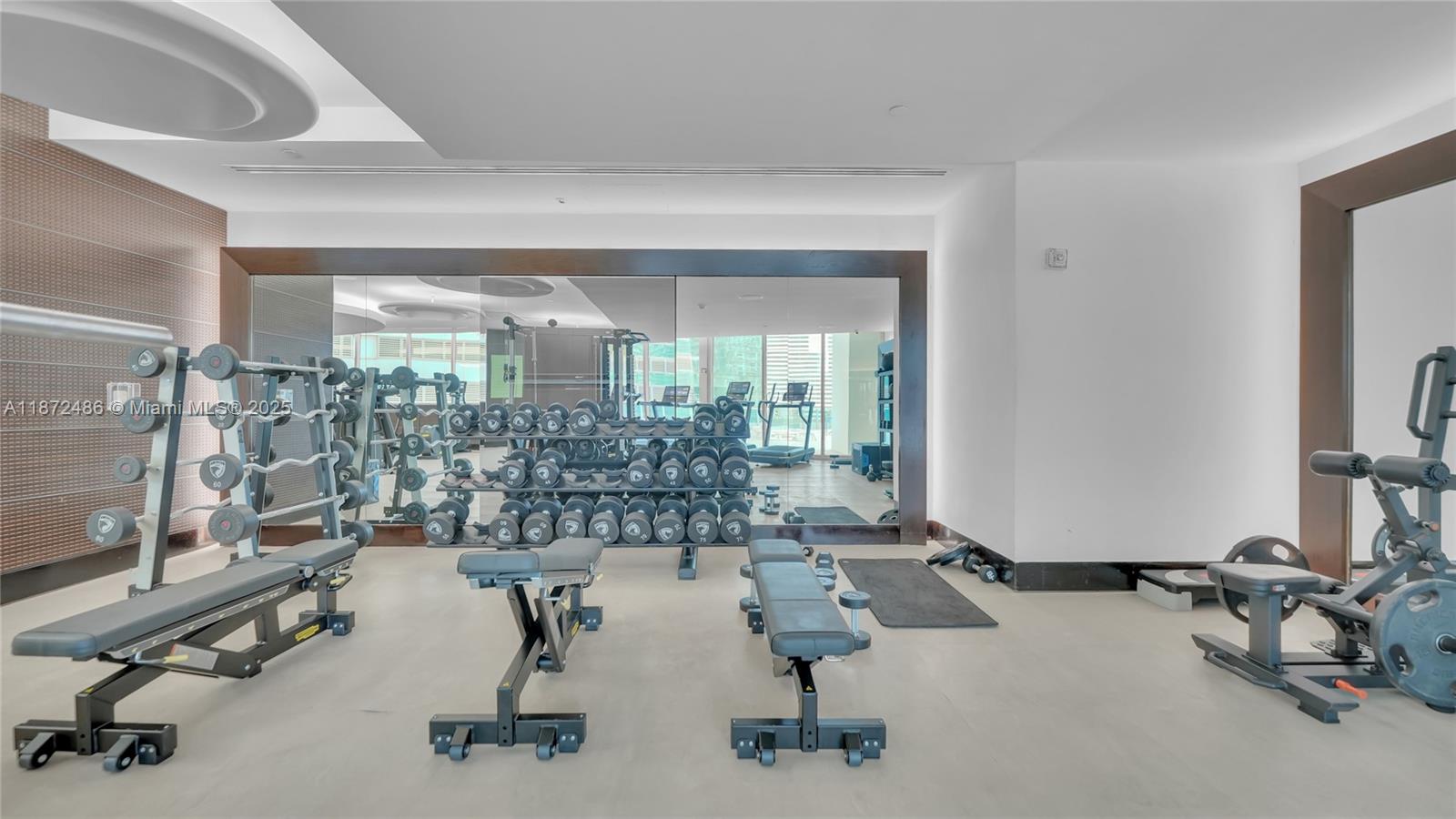 Miami, Florida, 33131, United States, 3 Bedrooms Bedrooms, ,6 BathroomsBathrooms,Residential,For Sale,1938833