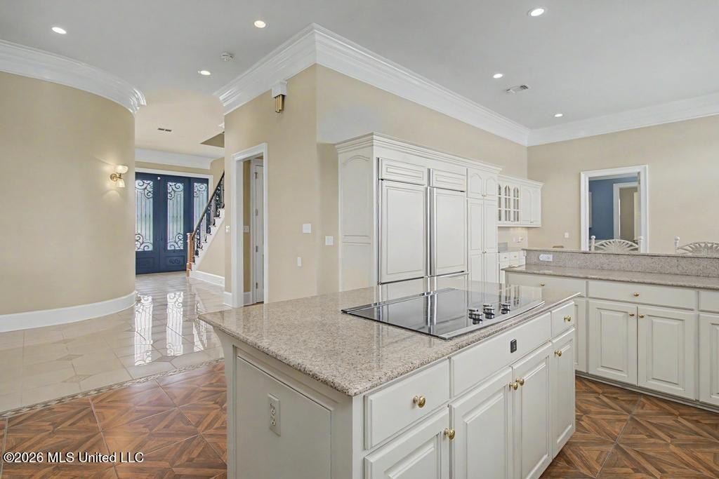 Gulfport, Mississippi, 39503, United States, 6 Bedrooms Bedrooms, ,7 BathroomsBathrooms,Residential,For Sale,2048640
