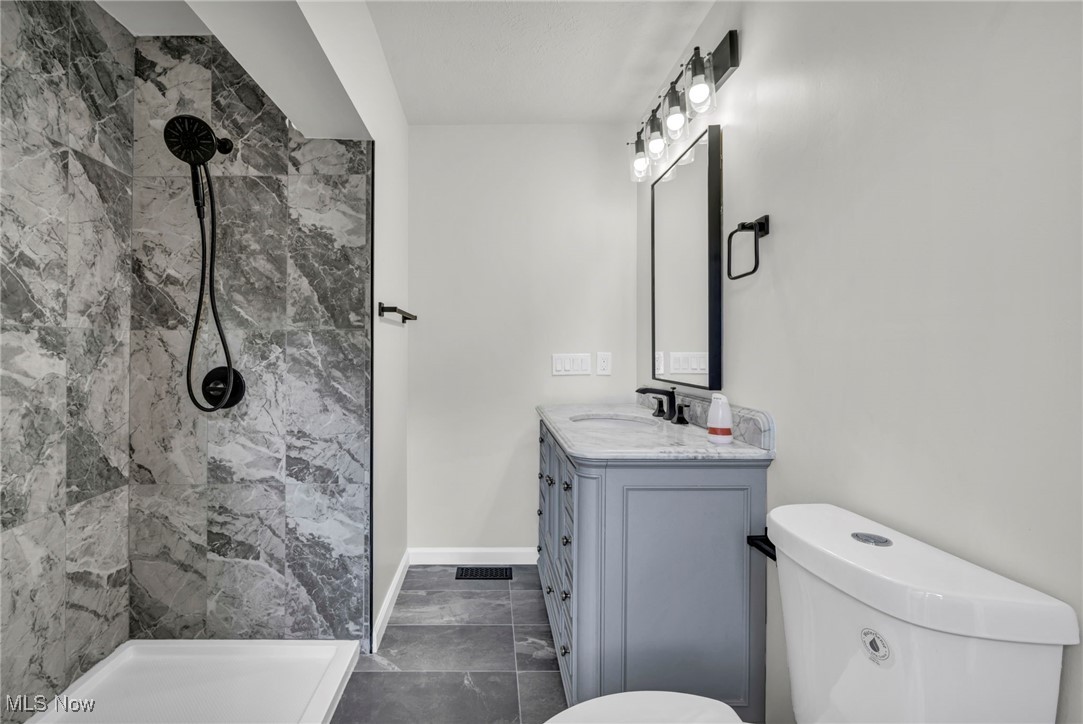 Medina, Ohio, 44256, United States, 4 Bedrooms Bedrooms, ,4 BathroomsBathrooms,Residential,For Sale,1957351