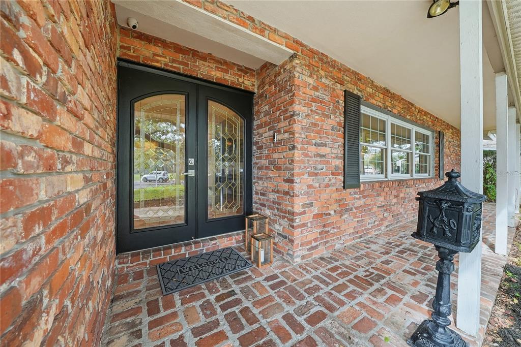 St Petersburg, Florida, 33703, United States, 4 Bedrooms Bedrooms, ,4 BathroomsBathrooms,Residential,For Sale,2002188