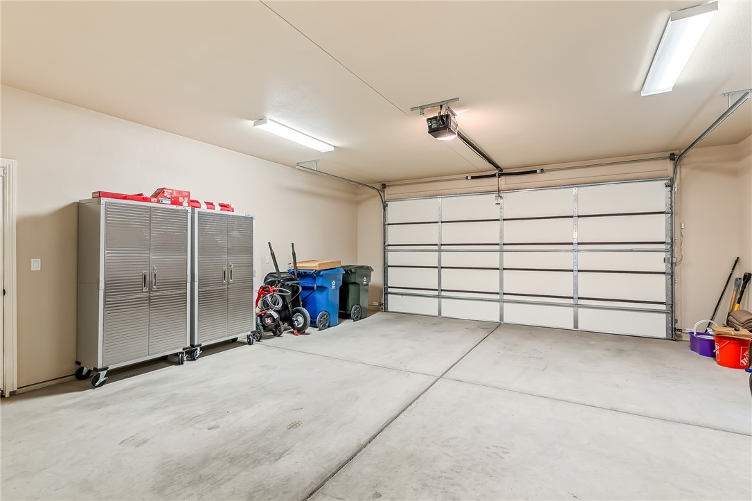 Bullhead City, Arizona, 86429, United States, 3 Bedrooms Bedrooms, ,1 BathroomBathrooms,Residential,For Sale,1948119