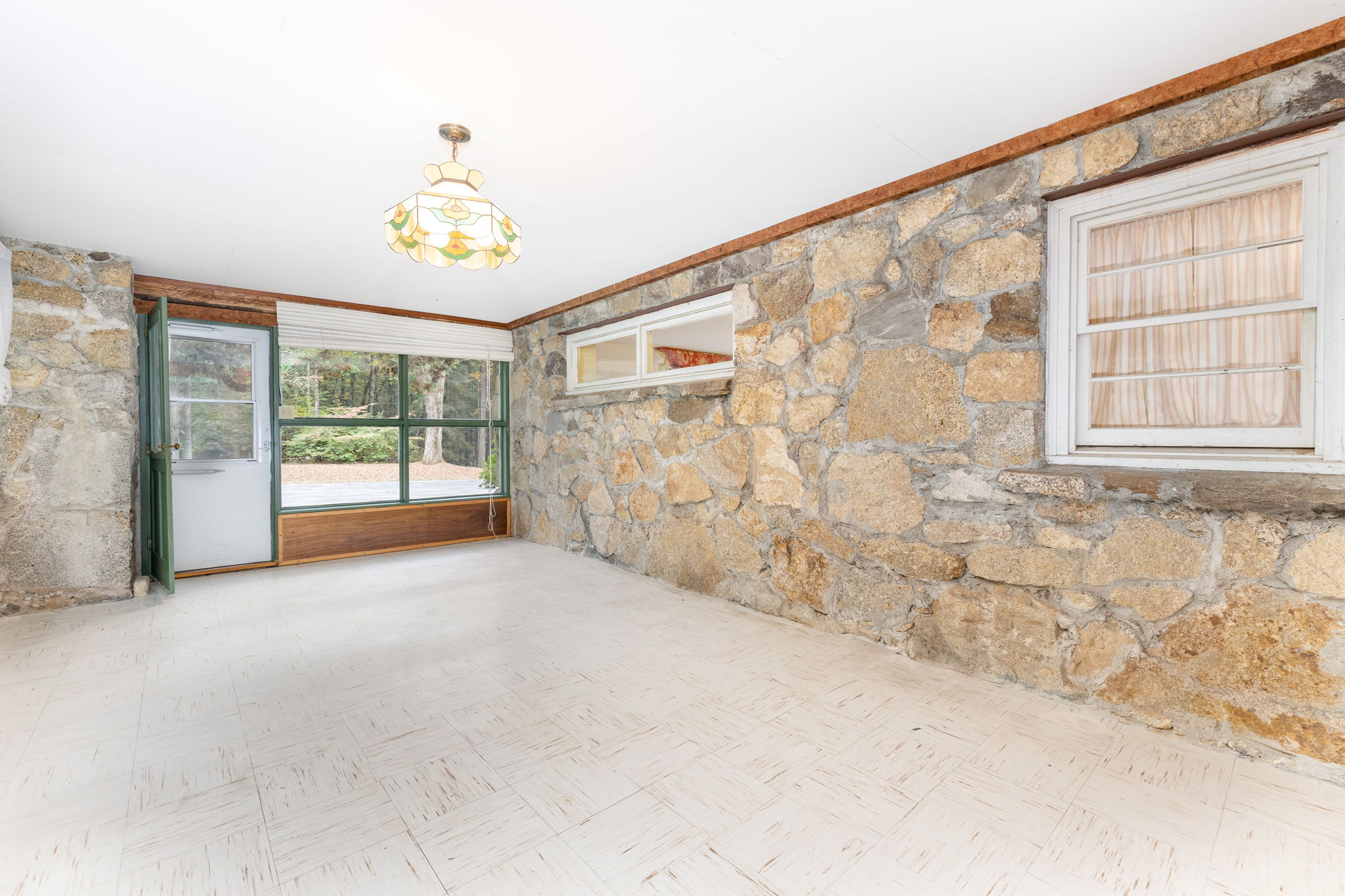  418 Plymouth Road - 物件實景