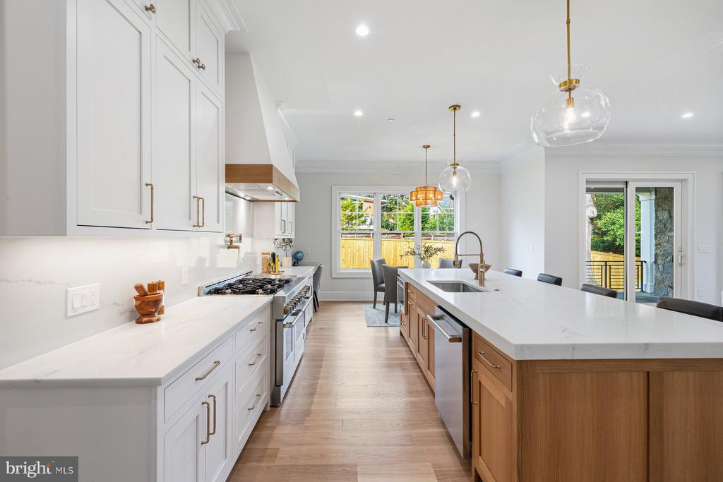 Chevy Chase, Maryland, 20815, United States, 6 Bedrooms Bedrooms, ,7 BathroomsBathrooms,Residential,For Sale,1976530