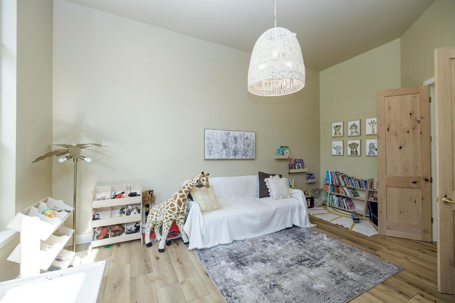 Modesto, California, 95357, United States, 4 Bedrooms Bedrooms, ,4 BathroomsBathrooms,Residential,For Sale,1976586