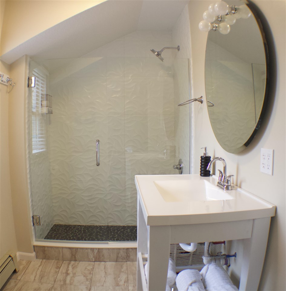 Charlevoix, Michigan, 49720, United States, 5 Bedrooms Bedrooms, ,5 BathroomsBathrooms,Residential,For Sale,1948614