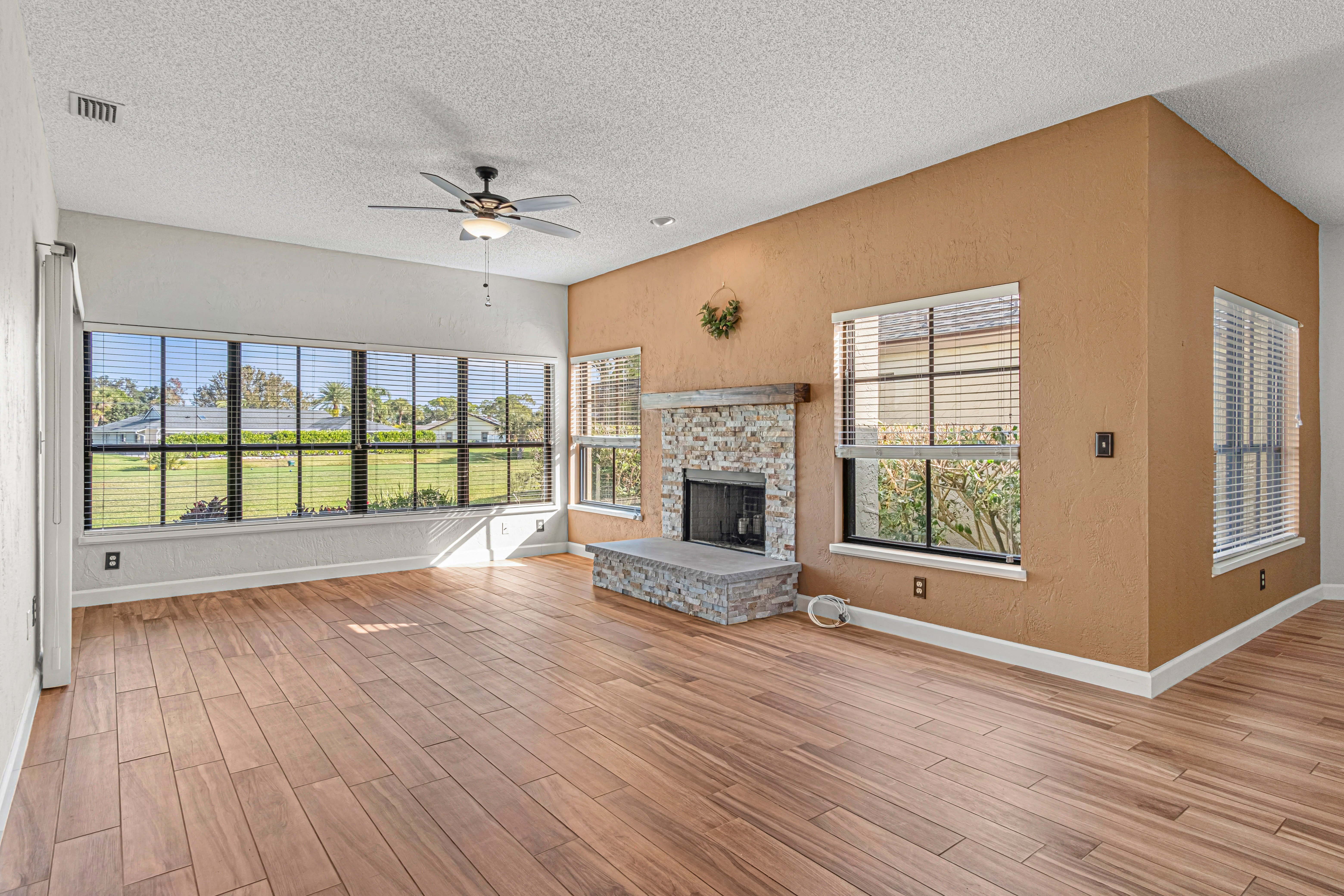 Port Orange, Florida, 32128, United States, 3 Bedrooms Bedrooms, ,2 BathroomsBathrooms,Residential,For Sale,2006098