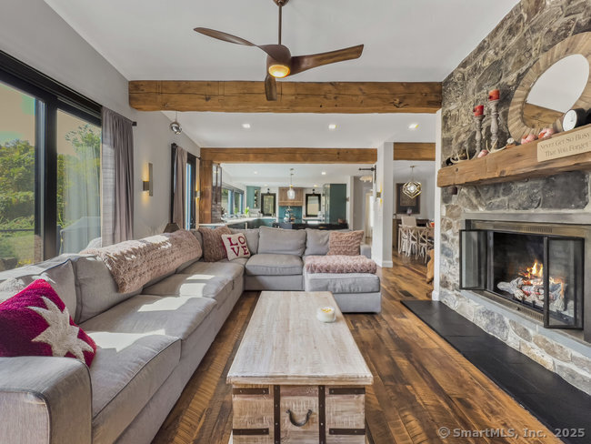 New Fairfield, Connecticut, 06812, United States, 4 Bedrooms Bedrooms, ,4 BathroomsBathrooms,Residential,For Sale,1837226