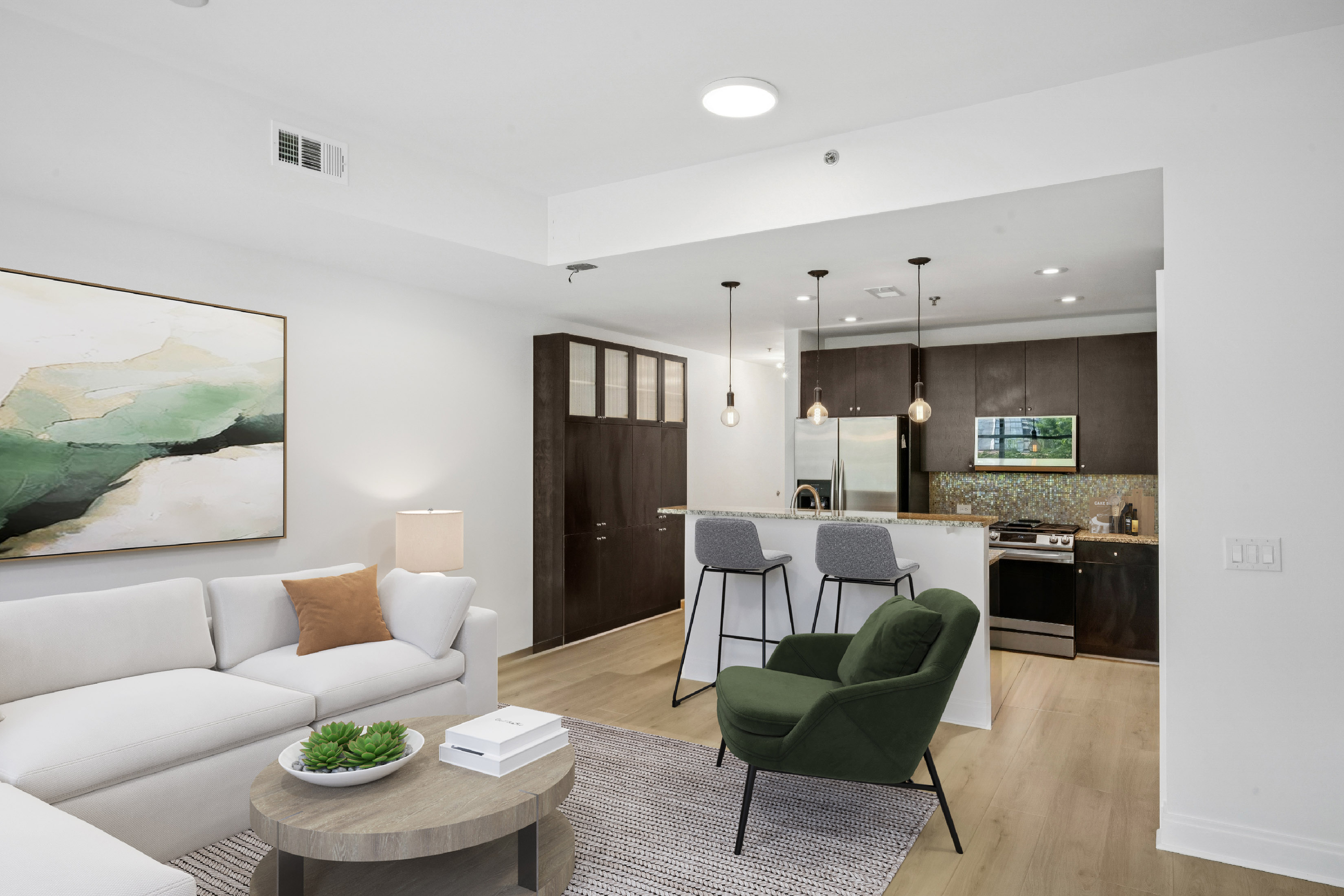  Large One Bedroom Condo in Fantastic Midtown Location - 物件實景
