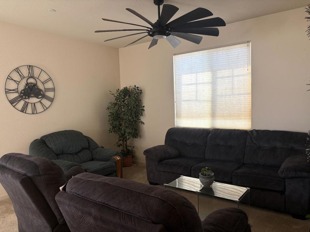 Gilroy, California, 95020, United States, 3 Bedrooms Bedrooms, ,3 BathroomsBathrooms,Residential,For Sale,1825203