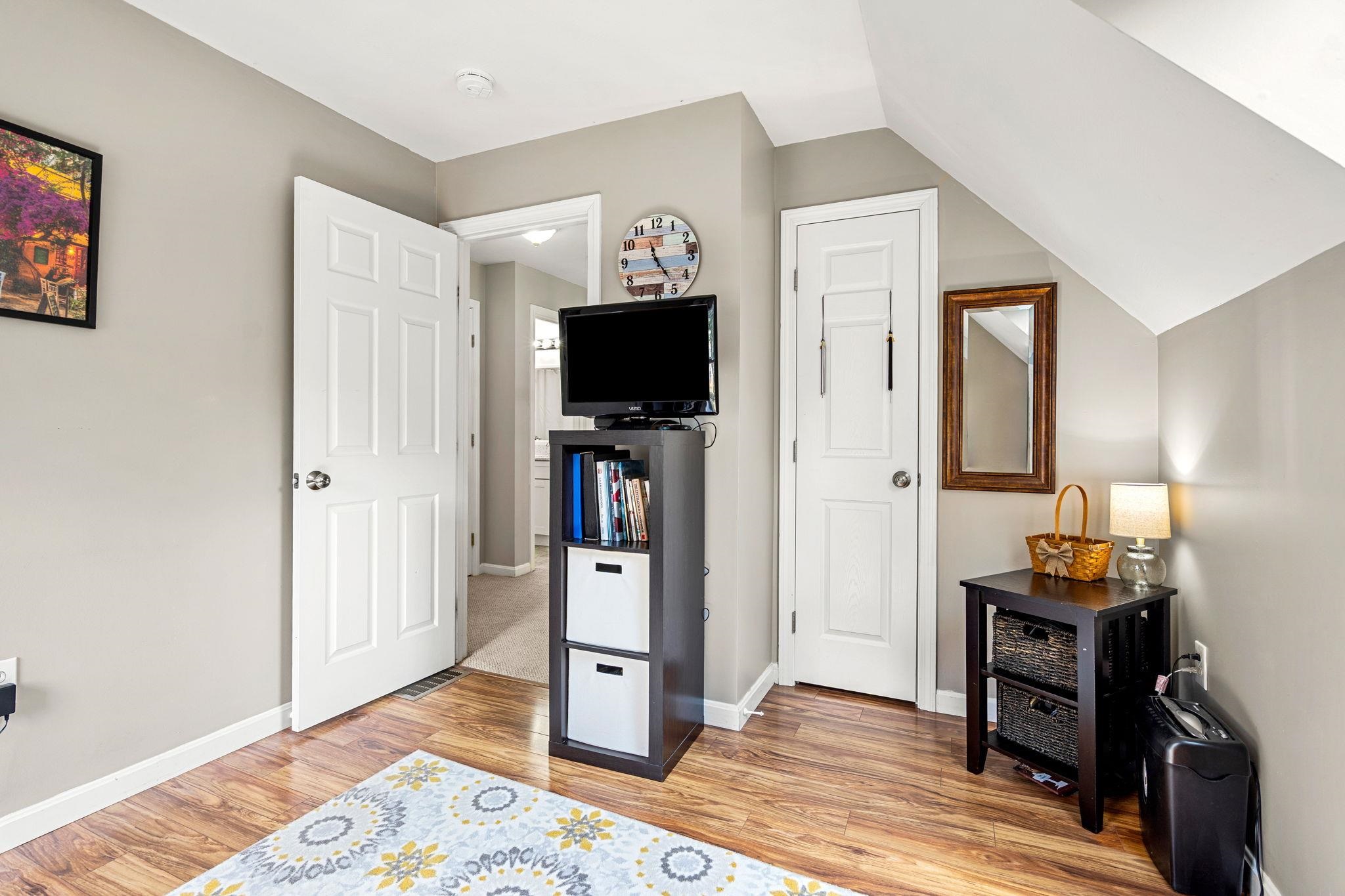 Derry, New Hampshire, 03038, United States, 3 Bedrooms Bedrooms, ,2 BathroomsBathrooms,Residential,For Sale,1927202