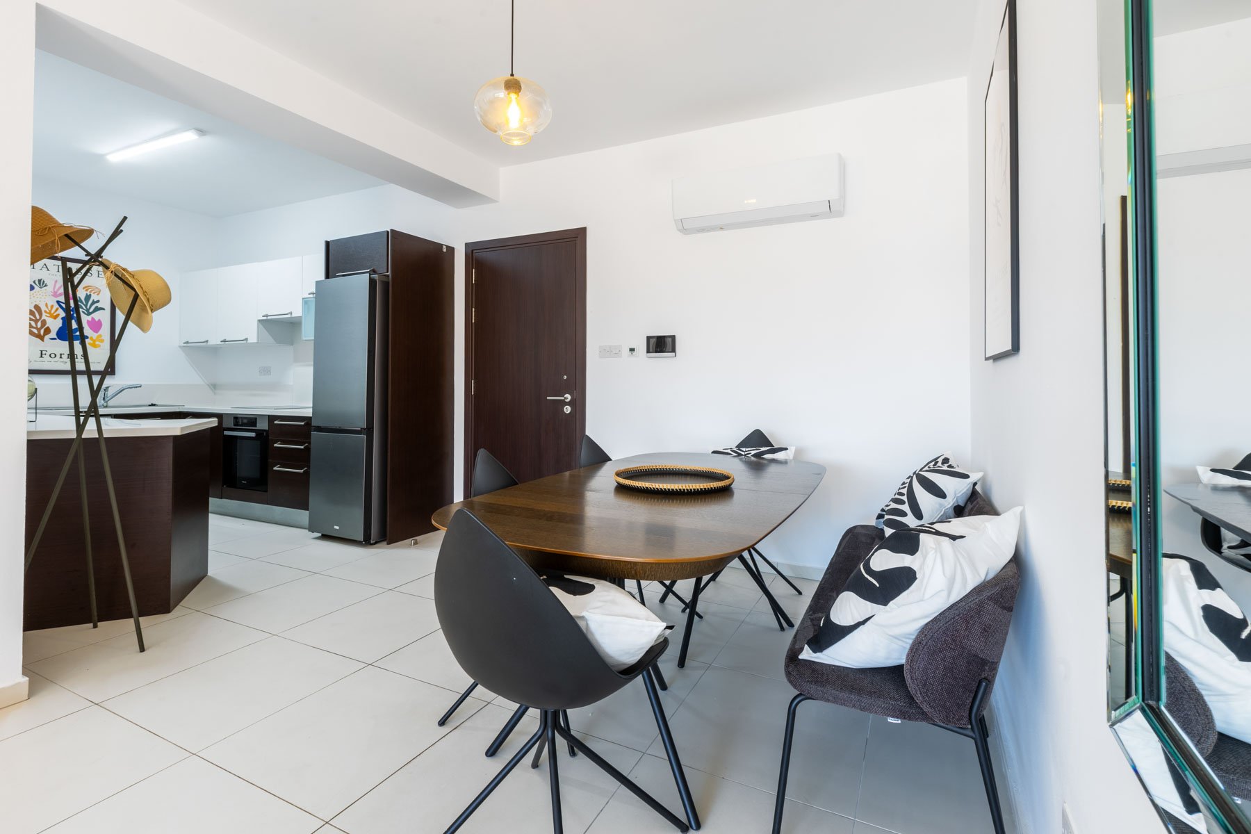  Move-In-Ready Two Bedroom Apartment in a Gated Complex, Universal, Pafos - 物件實景