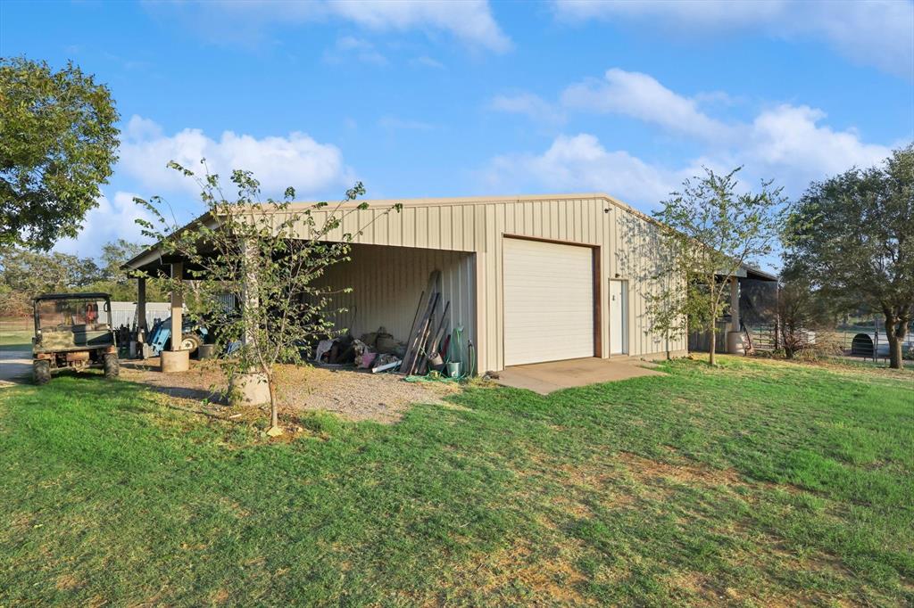 Pilot Point, Texas, 76258, United States, 4 Bedrooms Bedrooms, ,4 BathroomsBathrooms,Residential,For Sale,1974157