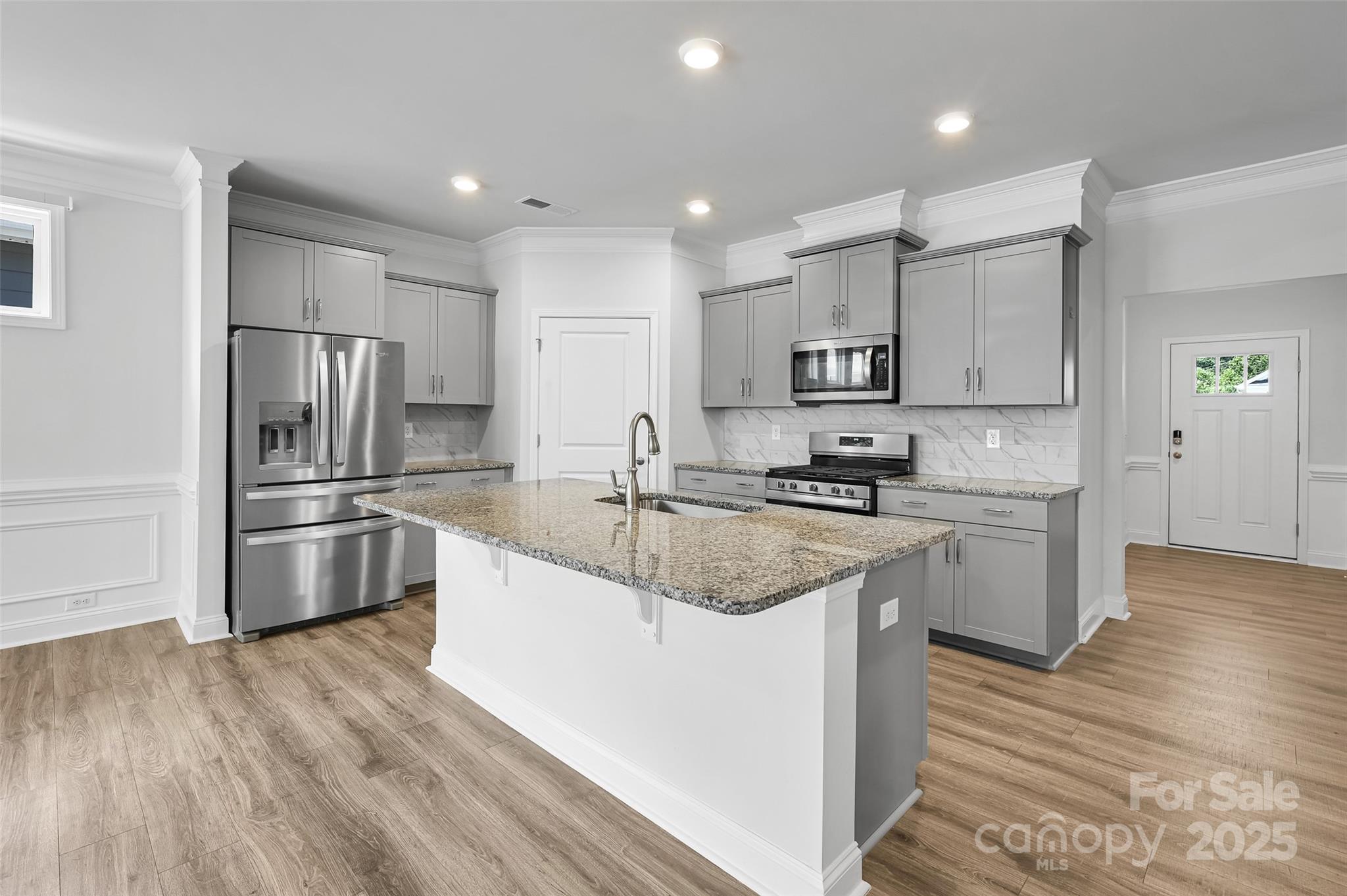 Hendersonville, North Carolina, 28792, United States, 3 Bedrooms Bedrooms, ,3 BathroomsBathrooms,Residential,For Sale,1927373