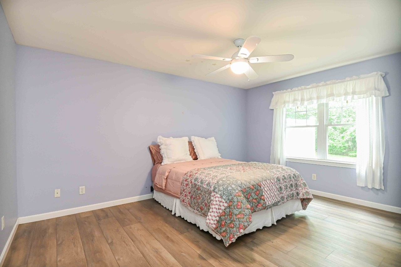 York, Maine, 03909, United States, 2 Bedrooms Bedrooms, ,2 BathroomsBathrooms,Residential,For Sale,1896893