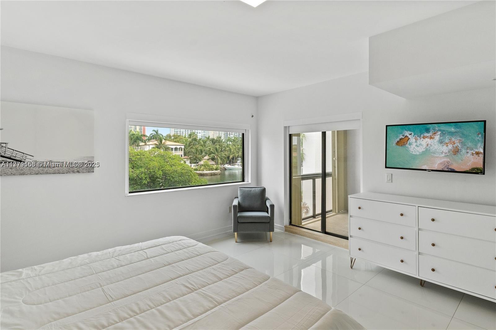 Sunny Isles Beach, Florida, 33160, United States, 3 Bedrooms Bedrooms, ,3 BathroomsBathrooms,Residential,For Sale,1762463