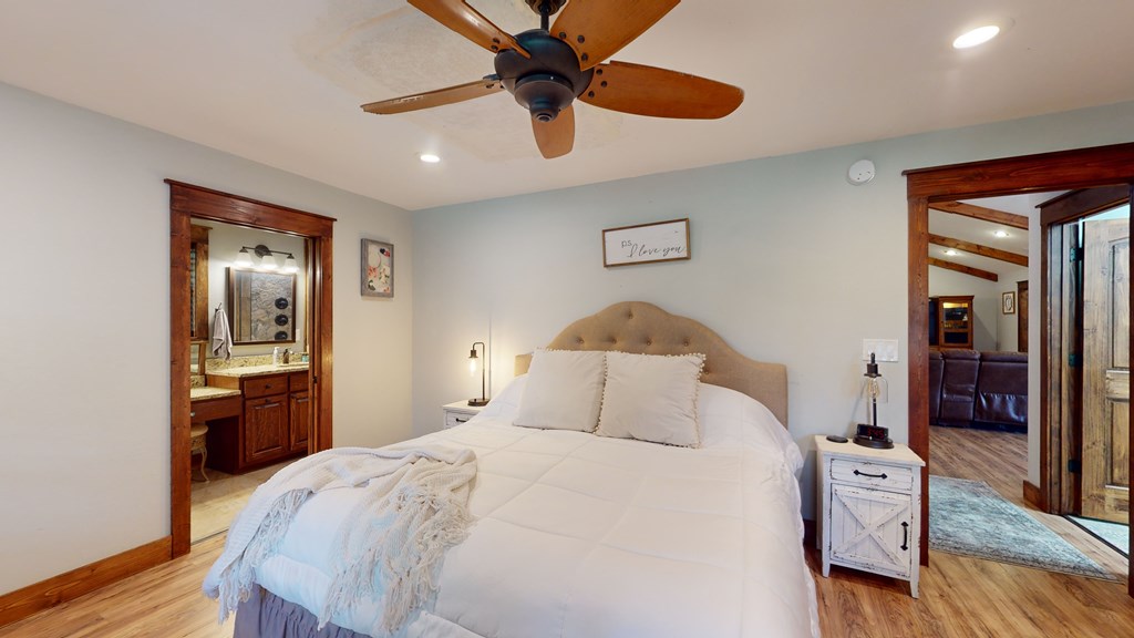 Ellijay, Georgia, 30536, United States, 5 Bedrooms Bedrooms, ,3 BathroomsBathrooms,Residential,For Sale,1982732