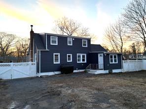 Shirley, New York, 11967, United States, 5 Bedrooms Bedrooms, ,2 BathroomsBathrooms,Residential,For Sale,1965339
