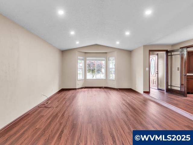 Salem, Oregon, 97301, United States, 3 Bedrooms Bedrooms, ,2 BathroomsBathrooms,Residential,For Sale,1794677