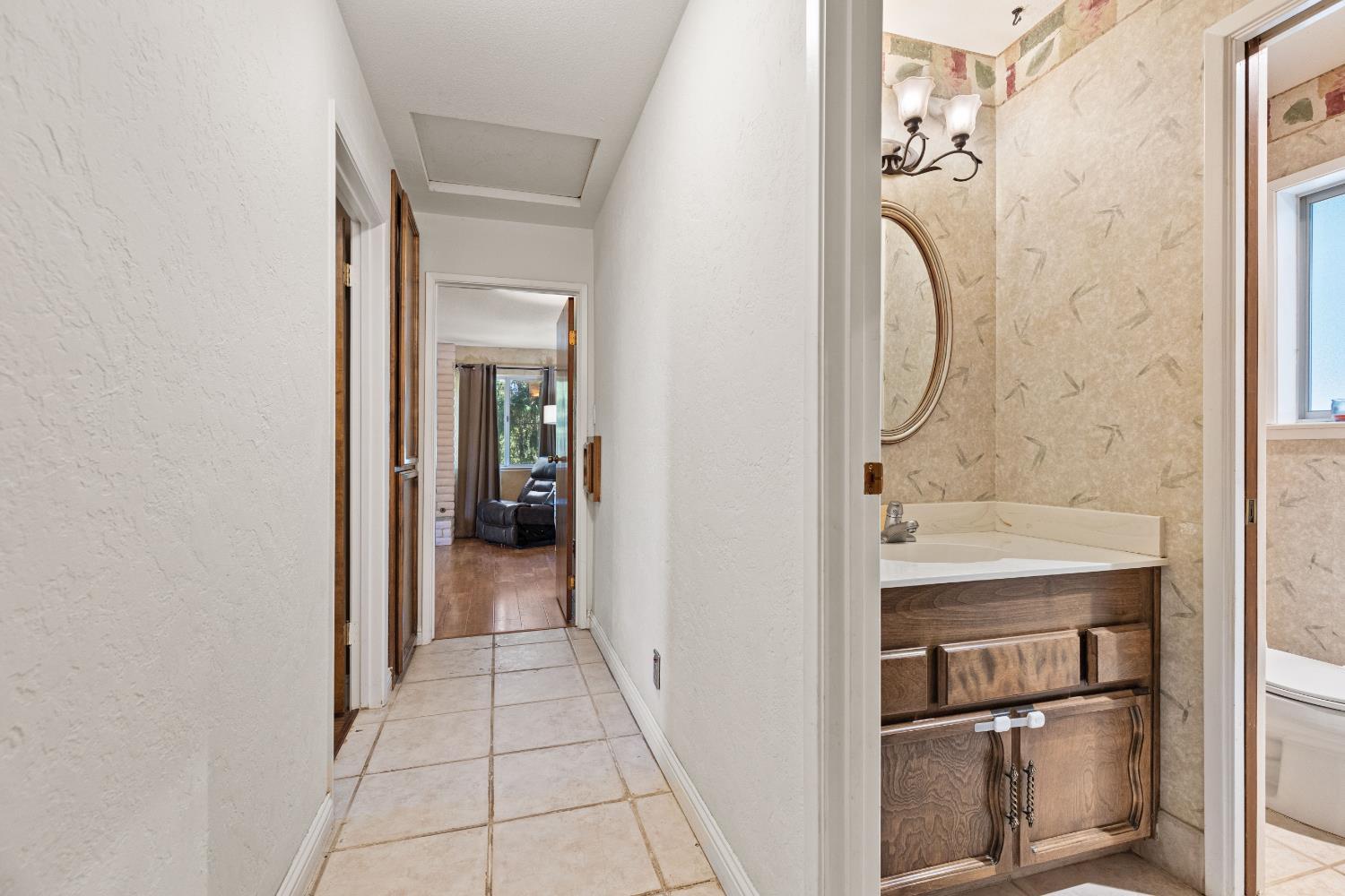 Colfax, California, 95713, United States, 4 Bedrooms Bedrooms, ,3 BathroomsBathrooms,Residential,For Sale,1927912