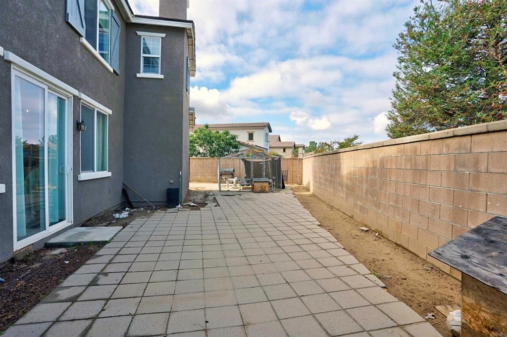 Hemet, California, 92545, United States, 5 Bedrooms Bedrooms, ,3 BathroomsBathrooms,Residential,For Sale,1969134