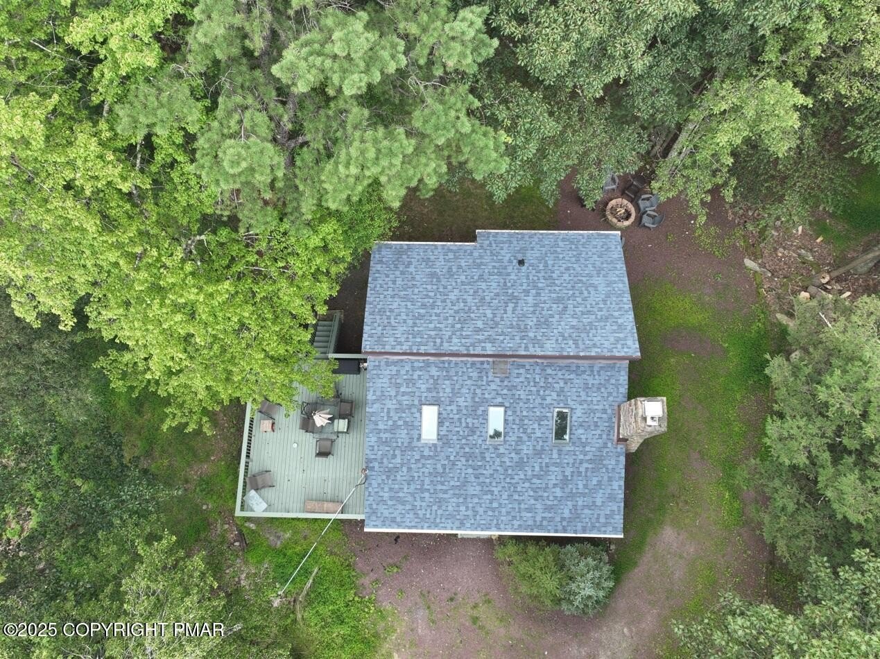 Lake Harmony, Pennsylvania, 18624, United States, 3 Bedrooms Bedrooms, ,2 BathroomsBathrooms,Residential,For Sale,1920400