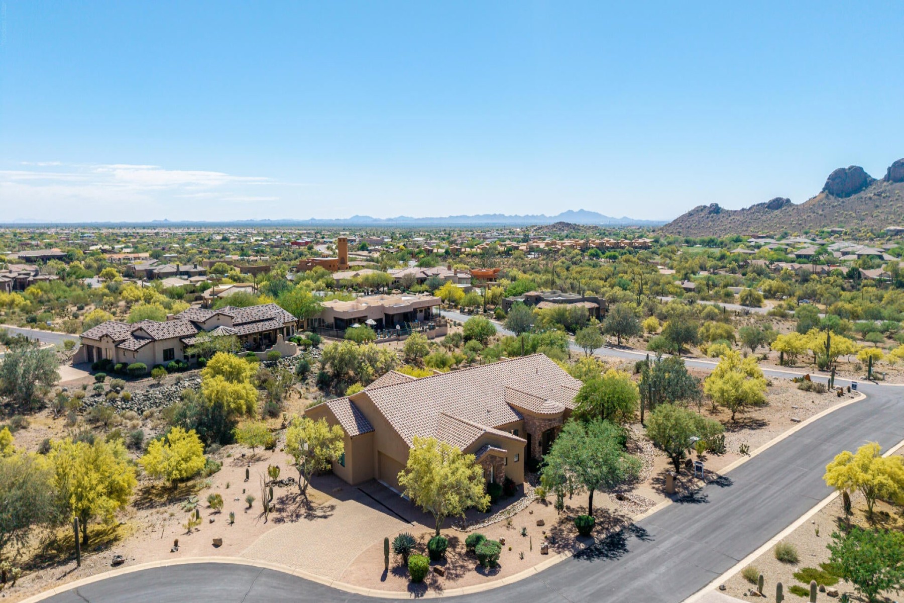  10761 E Calle Del Cascabel  Gold Canyon, AZ - 物件實景