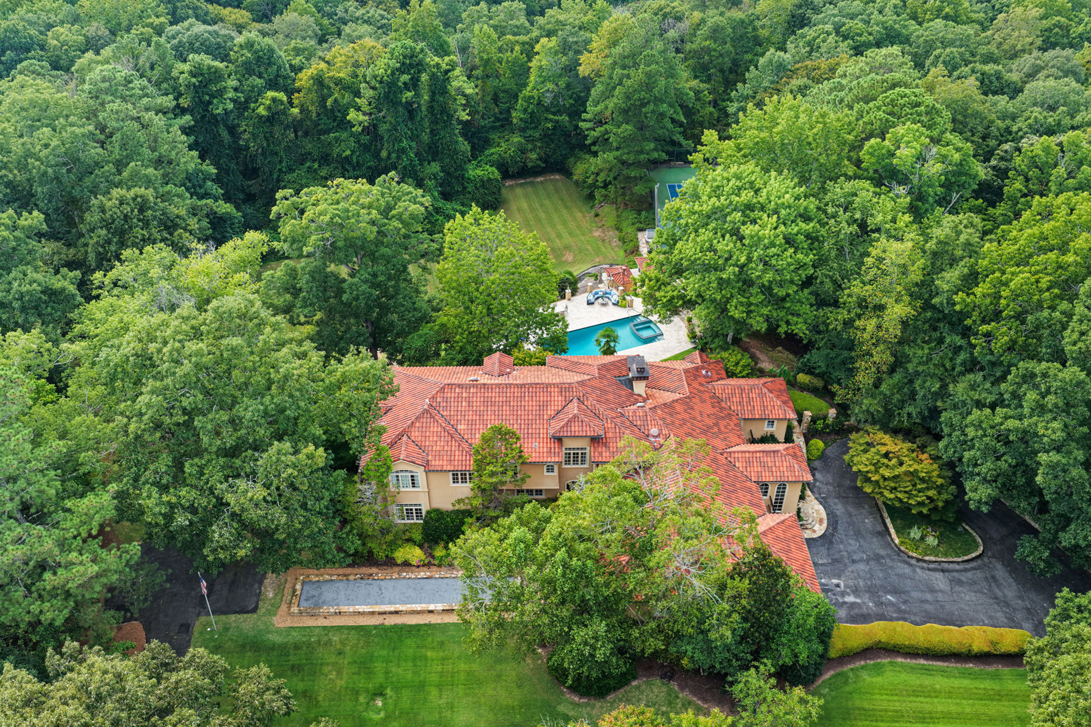  Remarkable Spanish-style Estate on 3.8+/- Private Acres - 物件實景