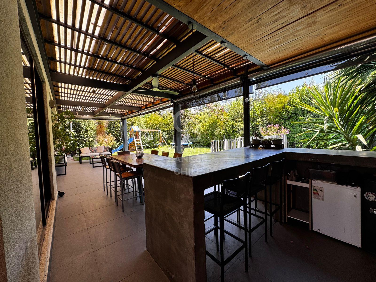 Colina, Chile, 4 Bedrooms Bedrooms, ,3 BathroomsBathrooms,Residential,For Sale,1696769