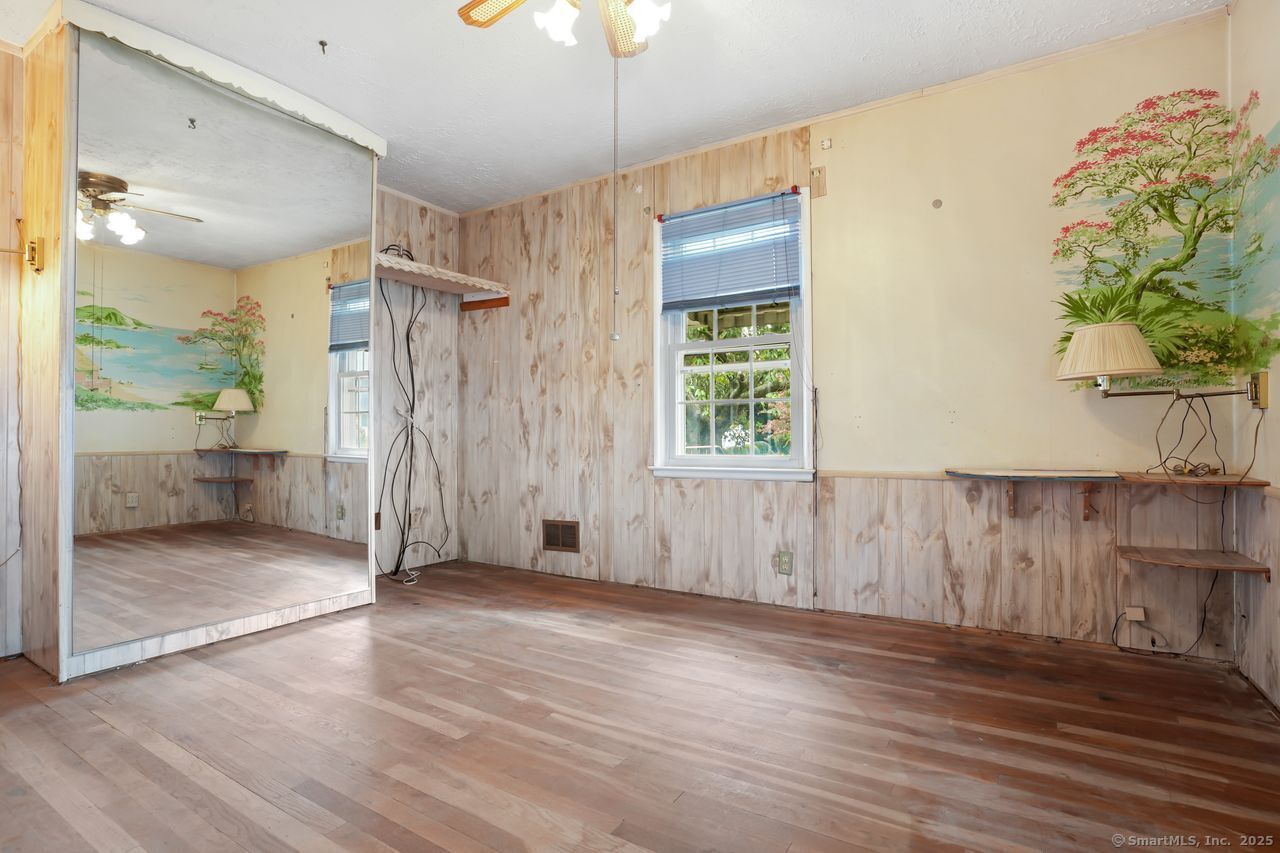 Stratford, Connecticut, 06615, United States, 3 Bedrooms Bedrooms, ,1 BathroomBathrooms,Residential,For Sale,1965569