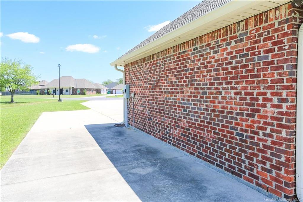 Iowa, Louisiana, 70647, United States, 4 Bedrooms Bedrooms, ,5 BathroomsBathrooms,Residential,For Sale,1978673