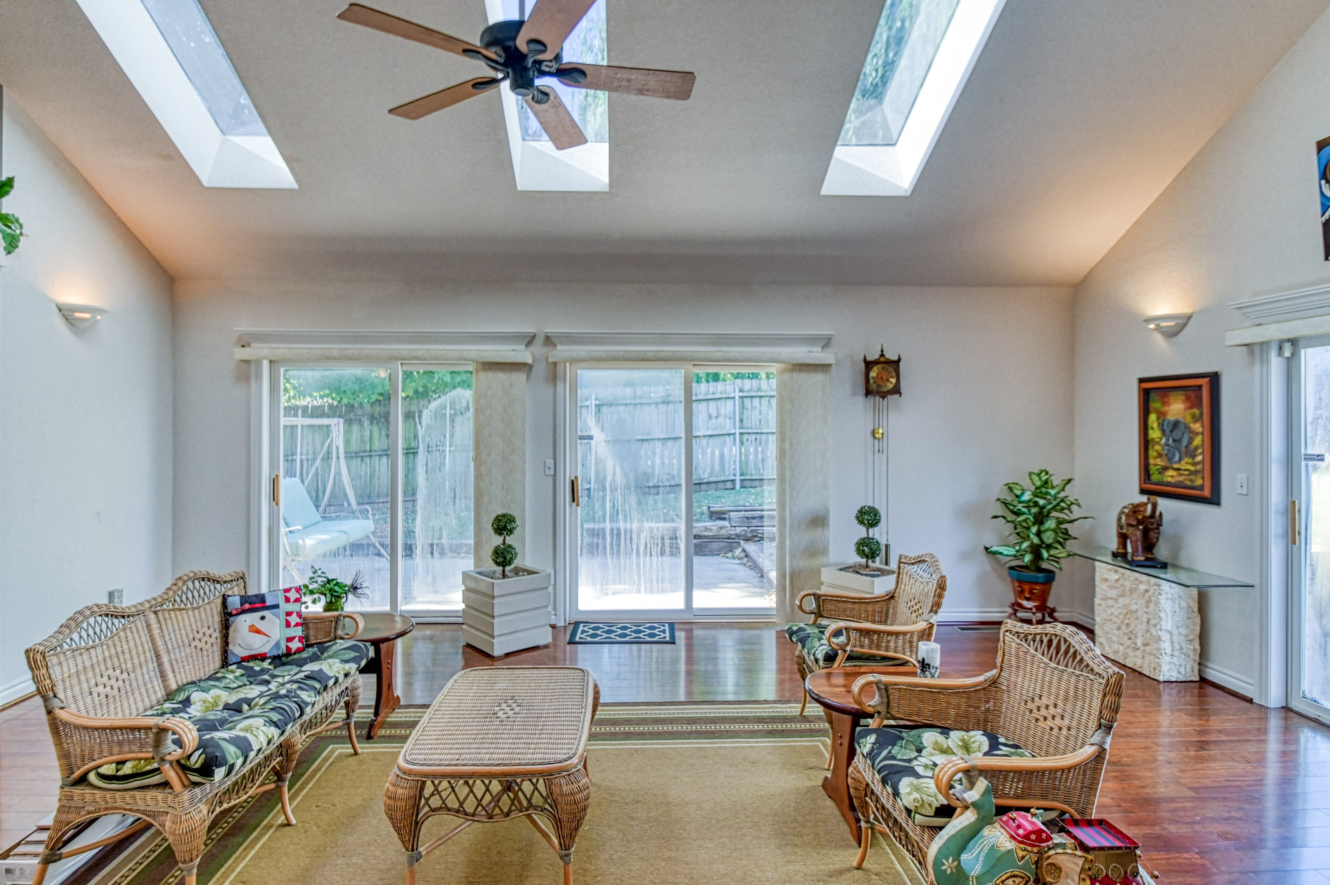 Norman, Oklahoma, 73072, United States, 4 Bedrooms Bedrooms, ,3 BathroomsBathrooms,Residential,For Sale,1967974