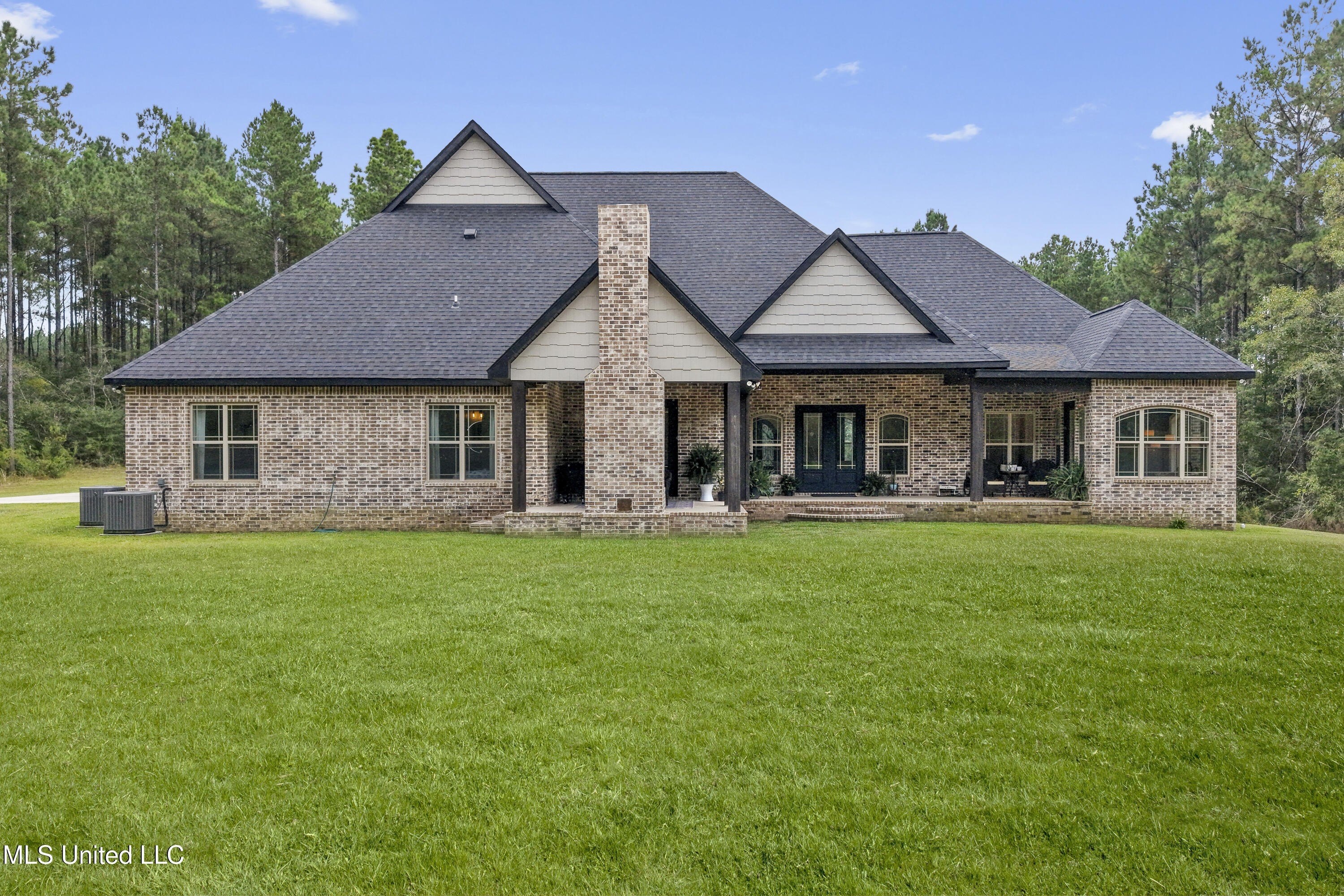 Gulfport, Mississippi, 39503, United States, 5 Bedrooms Bedrooms, ,5 BathroomsBathrooms,Residential,For Sale,1974357