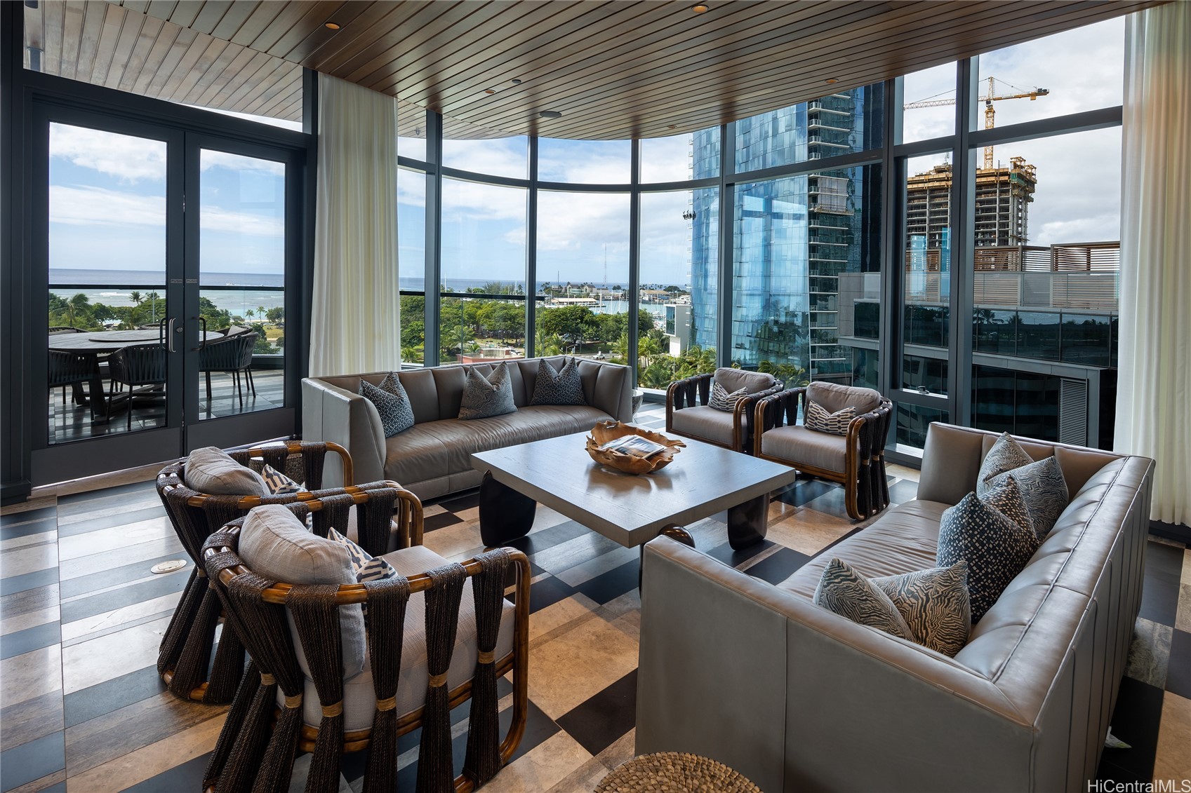 Honolulu, Hawaii, 96814, United States, 3 Bedrooms Bedrooms, ,3 BathroomsBathrooms,Residential,For Sale,2003362