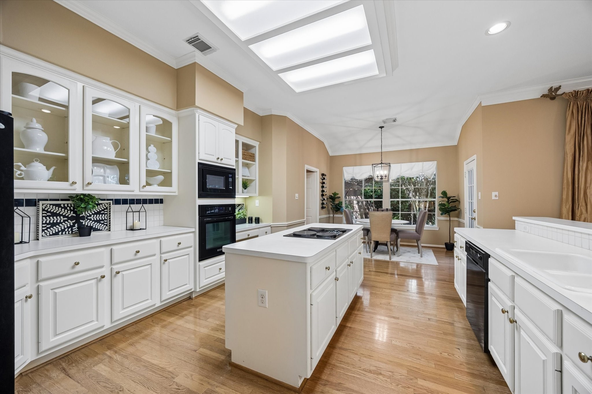  13826 Aspen Cove Drive - 物件實景