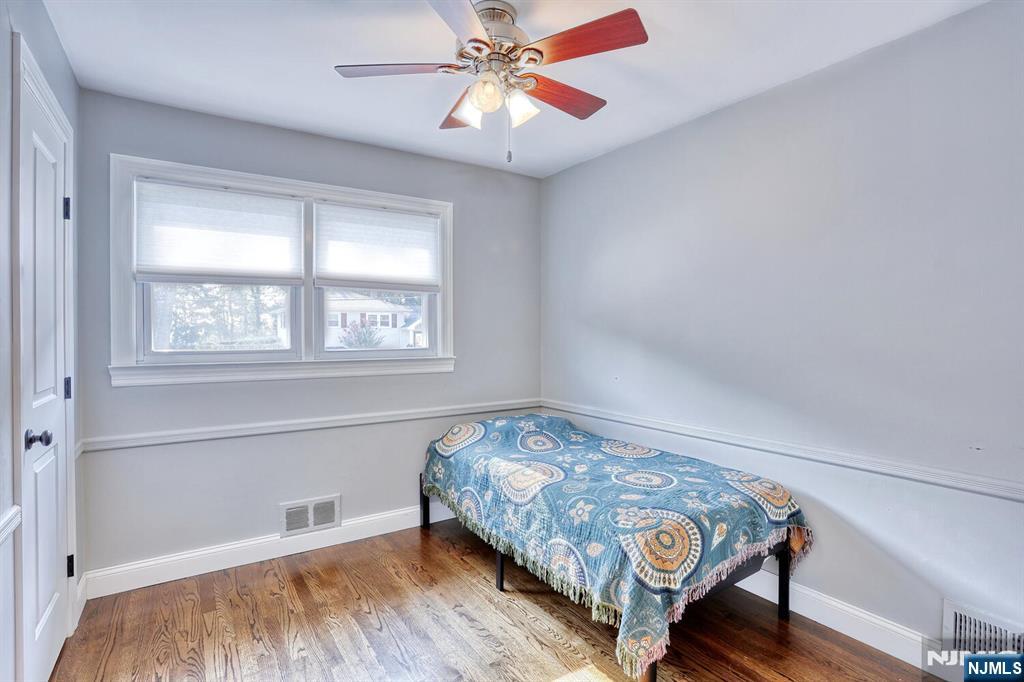 Waldwick, New Jersey, 07463, United States, 3 Bedrooms Bedrooms, ,2 BathroomsBathrooms,Residential,For Sale,1918312